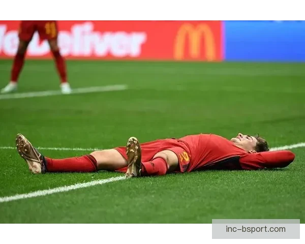 从中场对抗到战术价值加维对阵巴西世界杯表现深度解析全景观察