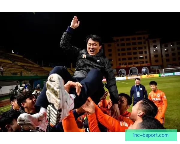 广州城足球俱乐部因欠薪困境无法续战遗憾宣布解散 广州城足球俱乐部因欠薪困境无法续战遗憾宣布解散